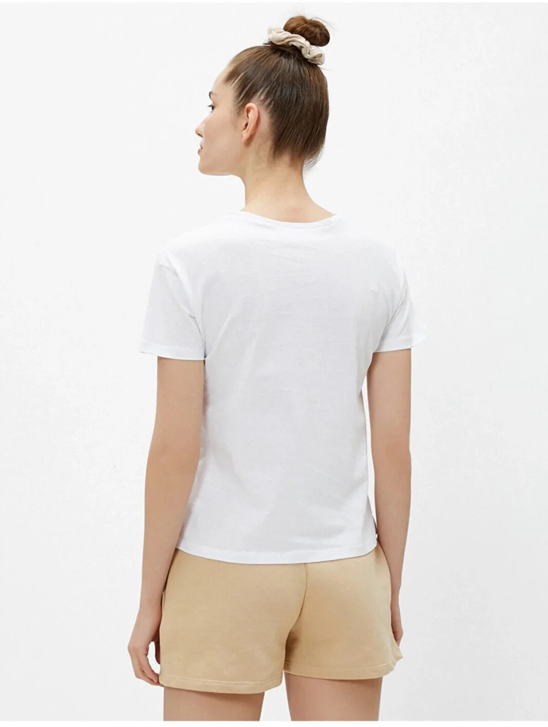 5e26415bca4ae69e4e69c23136a93d4349968d03