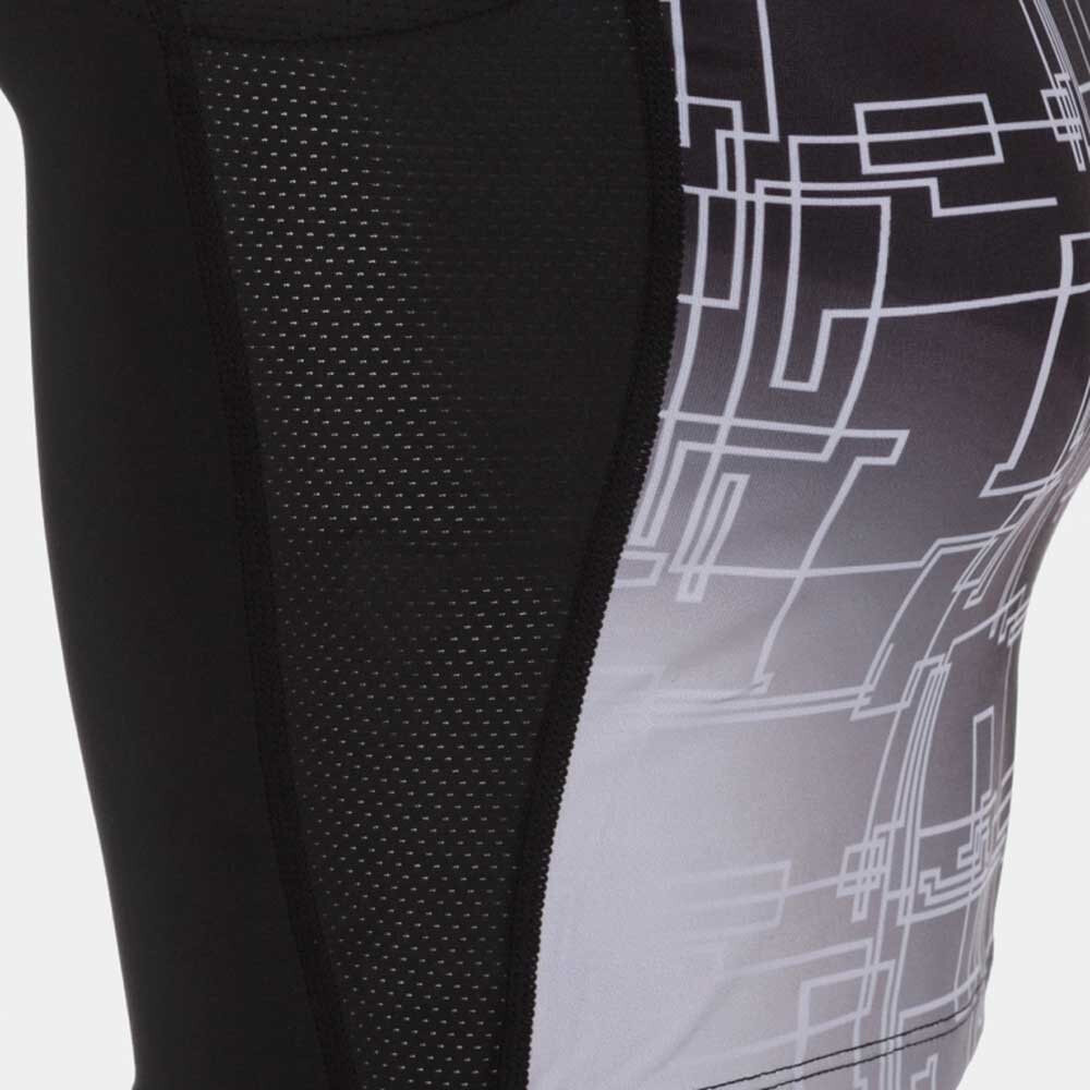 018a0948061992a52b9a58b4ceb426549989052e