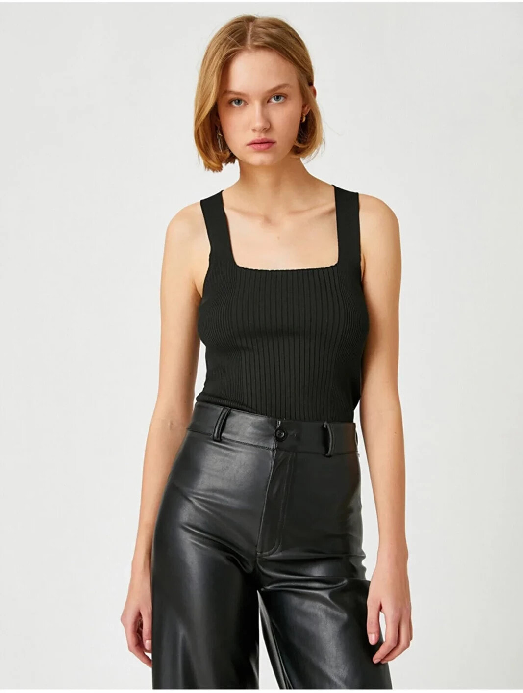 2ce525a9af4f18fc84c0f8d74a2c14c6e9ede934-1