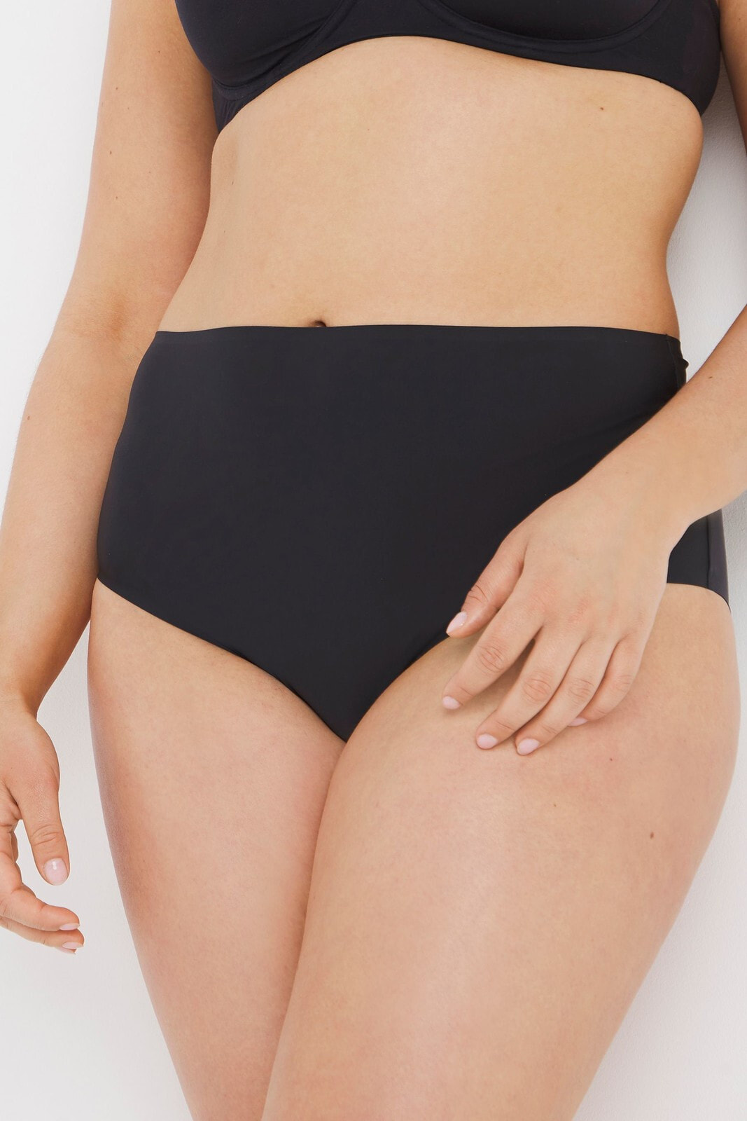 d04d8d4b329387bc32b766bb304ab1571e778913