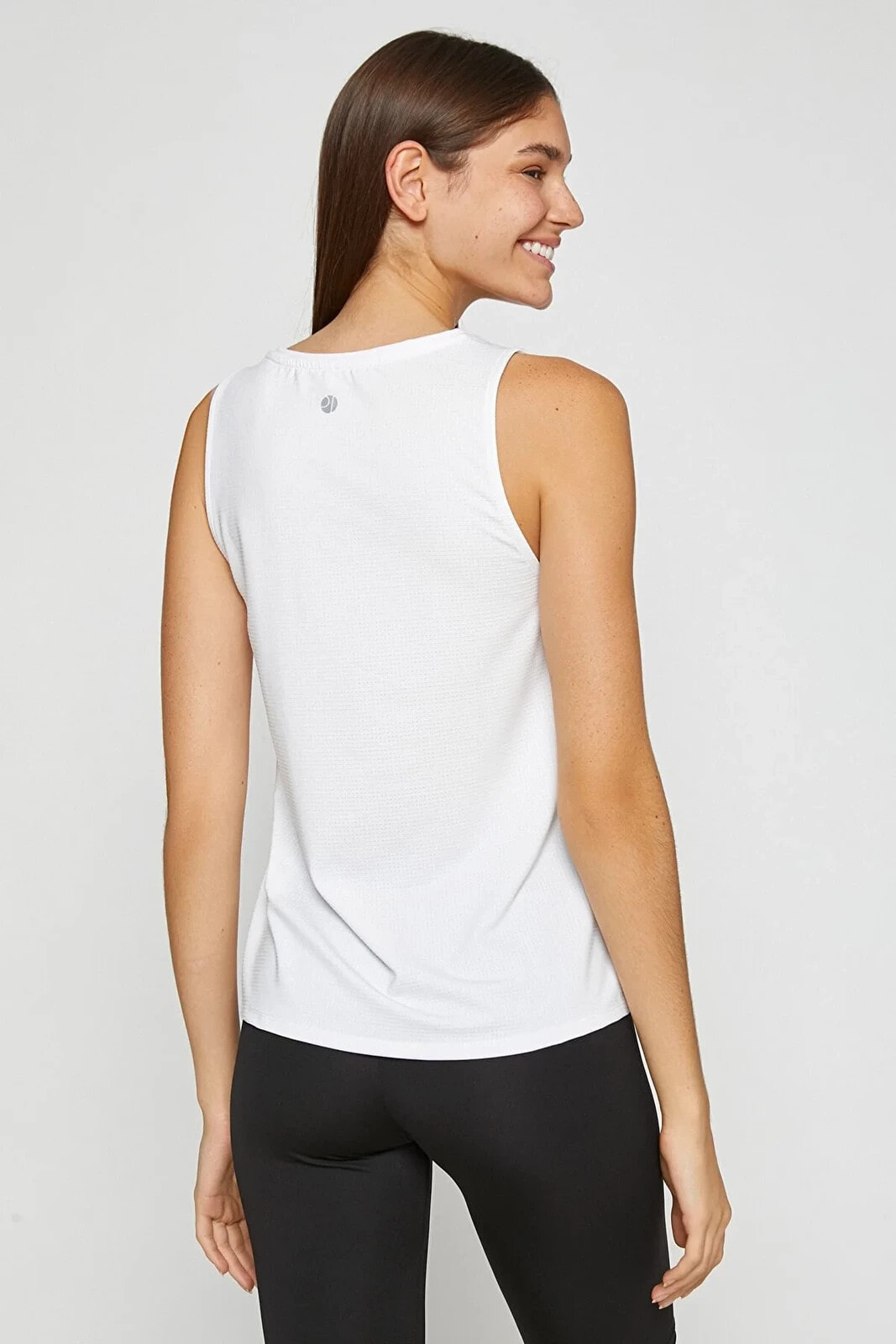 f8a21f21100dff9c8f787498b0b1abd88919658f